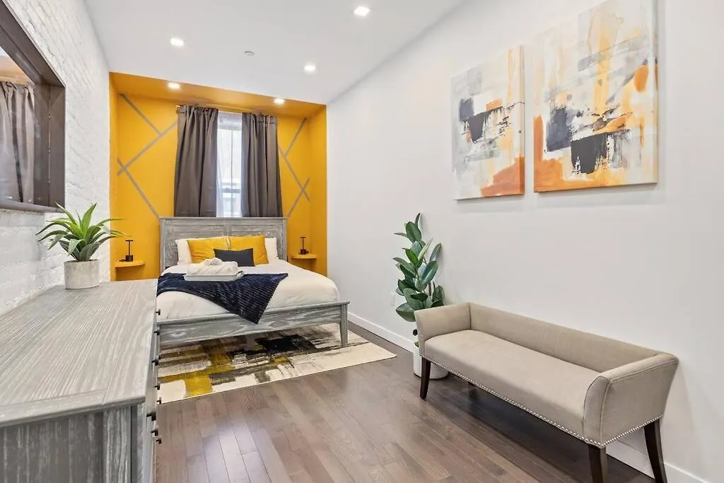 Swj 2Nd - Times Sq, Brooklyn Bridge, Lga In 15 Min Apartment New York 0*,  United States